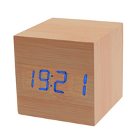 Настольные часы деревянные светодиодные LED куб