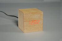 Настольные часы деревянные светодиодные LED куб