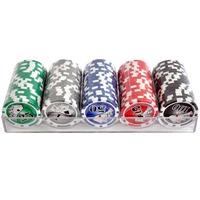 Фишки для покера с номиналом 100 штук.